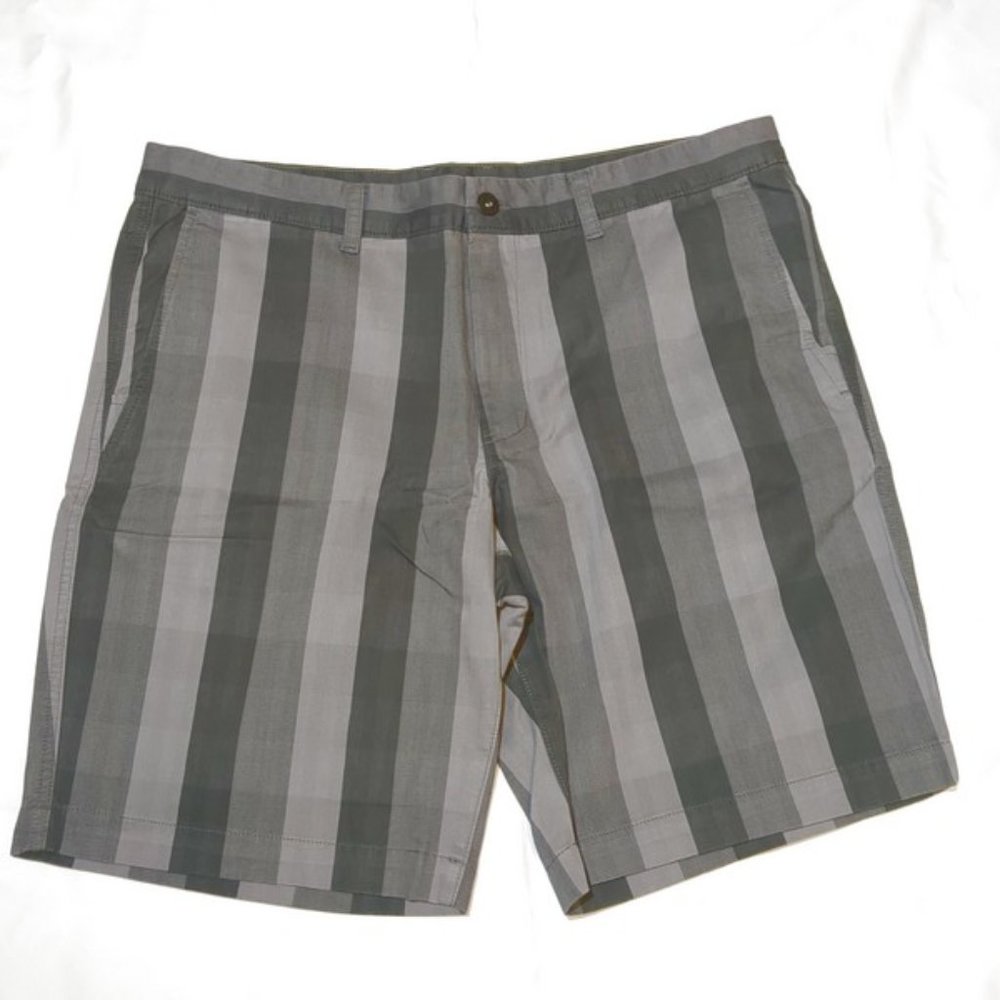 The North Face Men's Size 38 Shorts Good Condition
